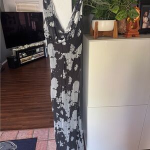 Elegant Black and White Floral Maxi Dress